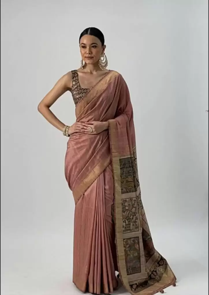 Saree Draping Services In Mumbai for photoshoots